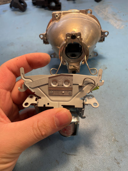Conversion de phares RHD vers LHD