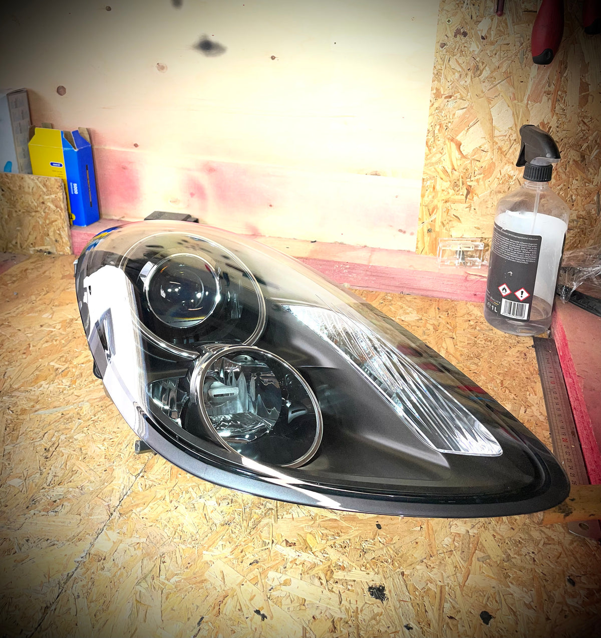 Remplacement vitre de phare Porsche BOXSTER Cayman
